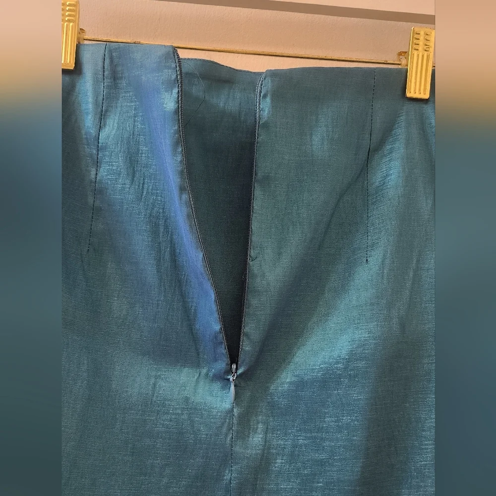 Paola‎ Rendon Elegant Teal Skirt Set, Size Medium.